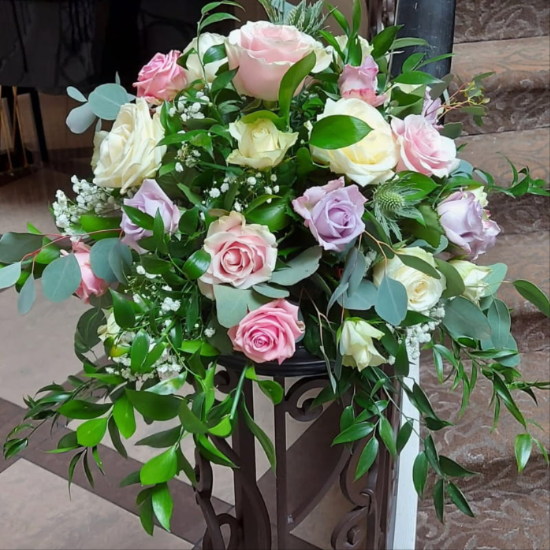 Tall pedestal ceremony flowers for an East Ayrshire wedding